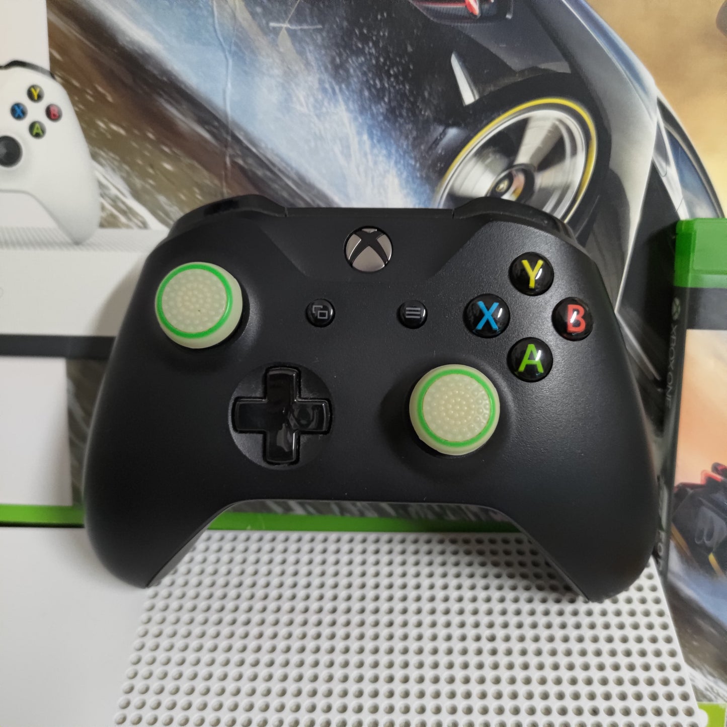 Xbox One S Console + Forza Horizon 3